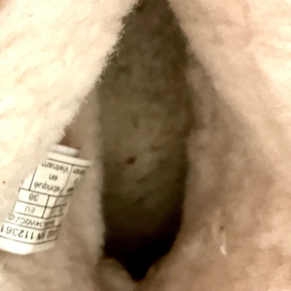 UGG Classic Spots Metallic Shimmery fur lined Snow Winter Boot Women’s Sz 6 - Picture 15 of 16